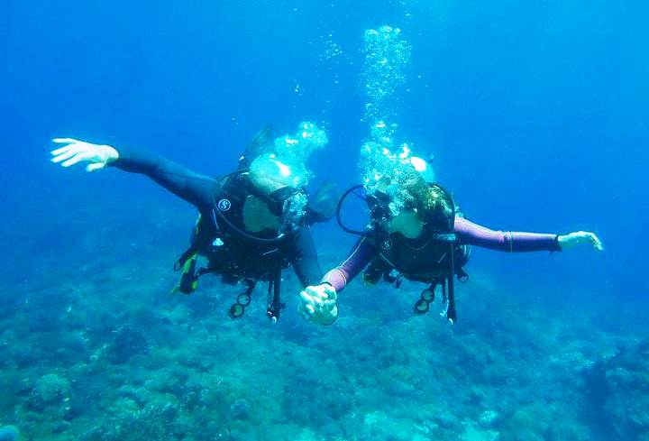 7 days of Amazing Andaman Tour: Scuba diving and sea walking.