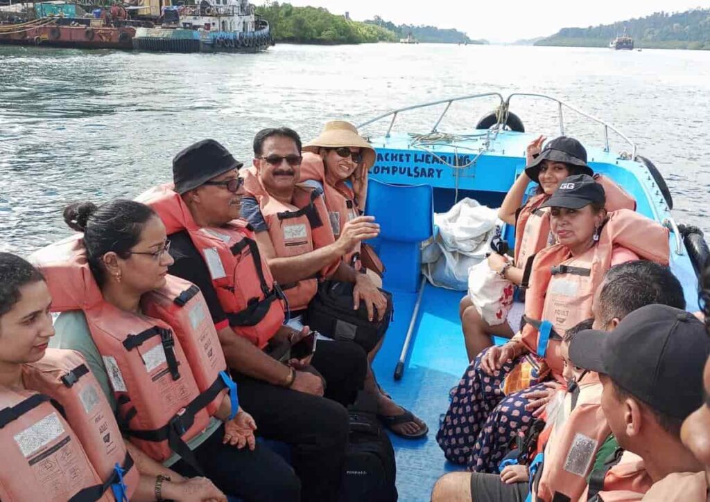 speed boat ride to baratang island